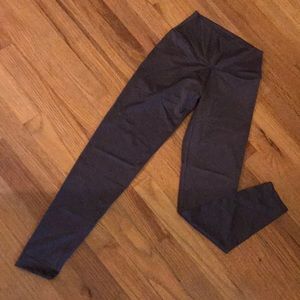 Arie chill, shimmer 2 pairs of leggings!
